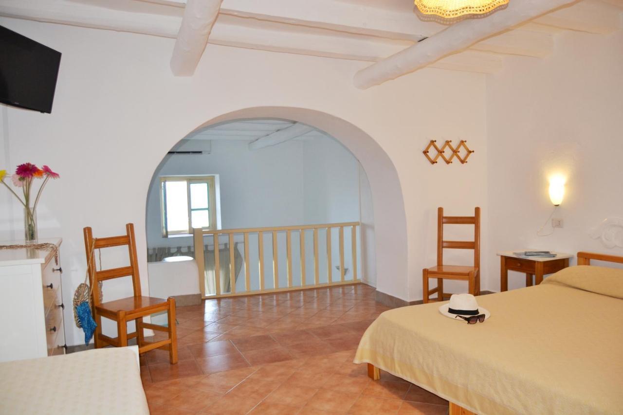 Villa Ginestra Sulla Spiaggia Di 스트롬볼리 외부 사진